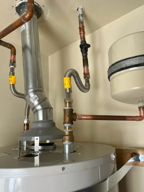 Water heater installation and plumbing repair in Peoria